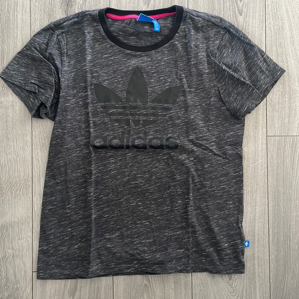 Adidas T-shirt